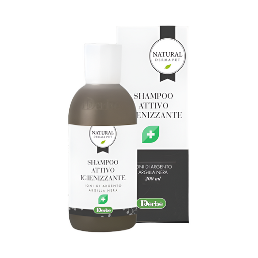 Sanitising dog shampoo with silver ions and black clay